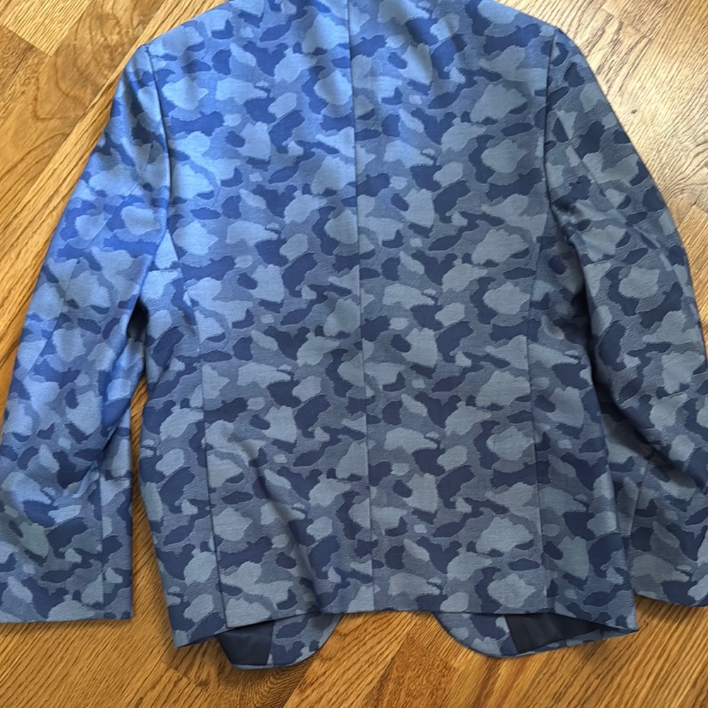 Lauren Ralph Lauren Blue Sport Coat with Modern Camo Design - Picture 6 of 6